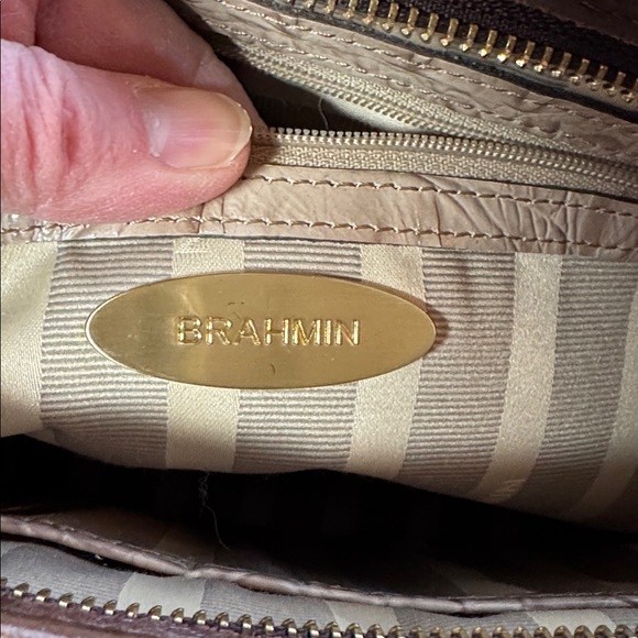 Brahmin Cream and Brown Croc-Embossed Shoulder Bag - Picture 7 of 12